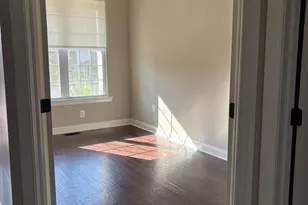 906 Blue Meadow, Norristown, PA 19403 - Photo 5