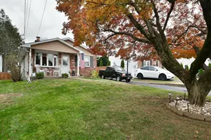 127 Ellis Rd, Willow Grove, PA 19090 - Photo 3