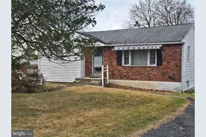 258 Garden Avenue, Horsham, PA 19044 - Photo 1