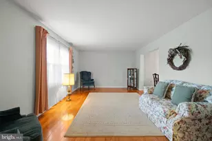 829 Alexander Dr, Hatfield, PA 19440 - Photo 5