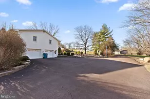 2563 Shelly Rd, Harleysville, PA 19438 - Photo 5