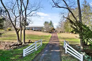 2563 Shelly Rd, Harleysville, PA 19438 - Photo 3