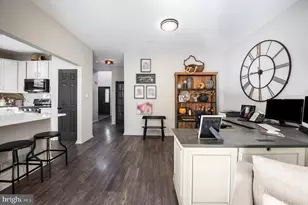 934 Heritage Dr, Norristown, PA 19403 - Photo 9