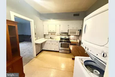 27 N Hanover Street, Pottstown, PA 19464 - Photo 9