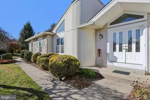 1 Daisy Ln, Ambler, PA 19002 - Photo 3