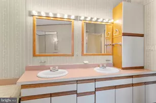 907 Lakeview Dr, Green Lane, PA 18054 - Photo 19