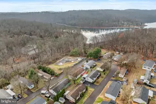 907 Lakeview Dr, Green Lane, PA 18054 - Photo 37