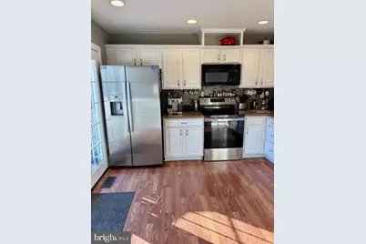 656 Honeysuckle Way, Pennsburg, PA 18073 - Photo 17