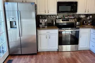 656 Honeysuckle Way, Pennsburg, PA 18073 - Photo 17