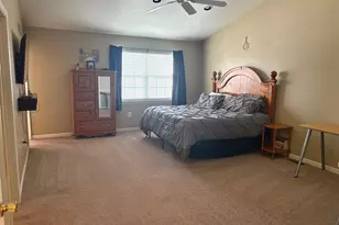 656 Honeysuckle Way, Pennsburg, PA 18073 - Photo 35