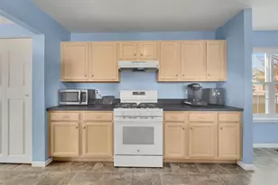 1157 Morgan Hill Dr, Pennsburg, PA 18073 - Photo 11