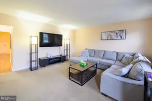 171 Hopewell Ln, Telford, PA 18969 - Photo 3