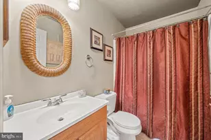 105 Stockton Ct, North Wales, PA 19454 - Photo 11