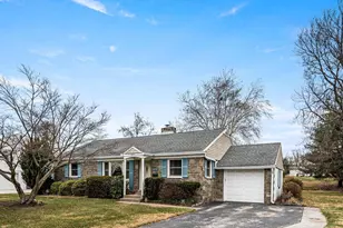 2039 Berkley Rd, Norristown, PA 19403 - Photo 3