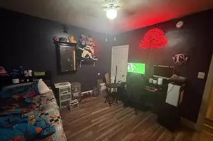 9 E Basin St, Norristown, PA 19401 - Photo 17