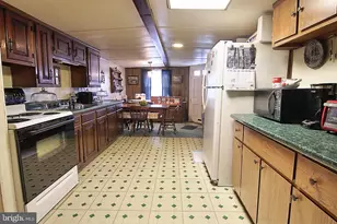 1406 N State St, Pottstown, PA 19464 - Photo 3