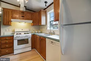 1106 J F K Dr, North Wales, PA 19454 - Photo 13