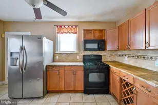 812 N Evans St, Pottstown, PA 19464 - Photo 7