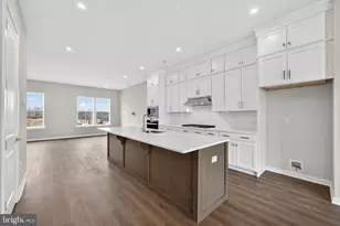 110 Lizabetta Ln, King of Prussia, PA 19406 - Photo 5