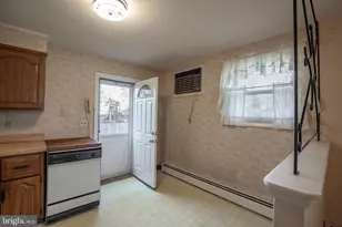 1435 Walnut St, Norristown, PA 19401 - Photo 17