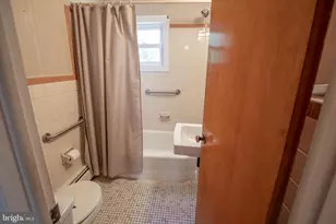 1435 Walnut St, Norristown, PA 19401 - Photo 31