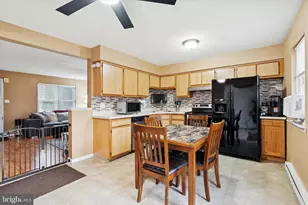 421 Blaker Dr, East Greenville, PA 18041 - Photo 7