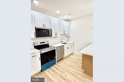 151 N York Street #C, Pottstown, PA 19464 - Photo 5