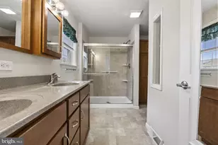 501 Blue Bell Springs Dr, Blue Bell, PA 19422 - Photo 25