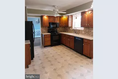 13 Heatherwood Hill, Norristown, PA 19403 - Photo 7