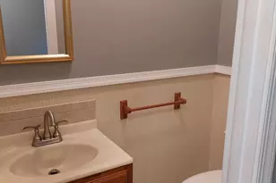 13 Heatherwood Hill, Norristown, PA 19403 - Photo 9