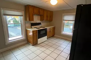 64 S Evans St, Pottstown, PA 19464 - Photo 3