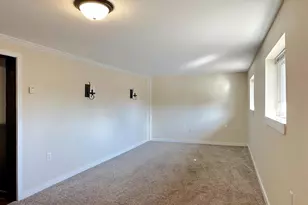 1015A Magazine Rd, Green Lane, PA 18054 - Photo 13