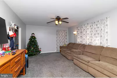 41 Centre Avenue, Norristown, PA 19403 - Photo 3