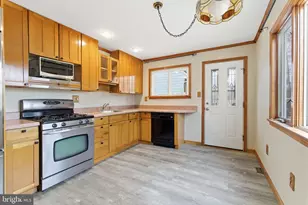 110 Warren St, Willow Grove, PA 19090 - Photo 7