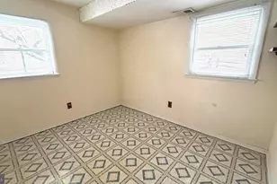 1402 Hearth Dr, North Wales, PA 19454 - Photo 27