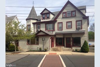 109 E Moreland Avenue - Photo 1