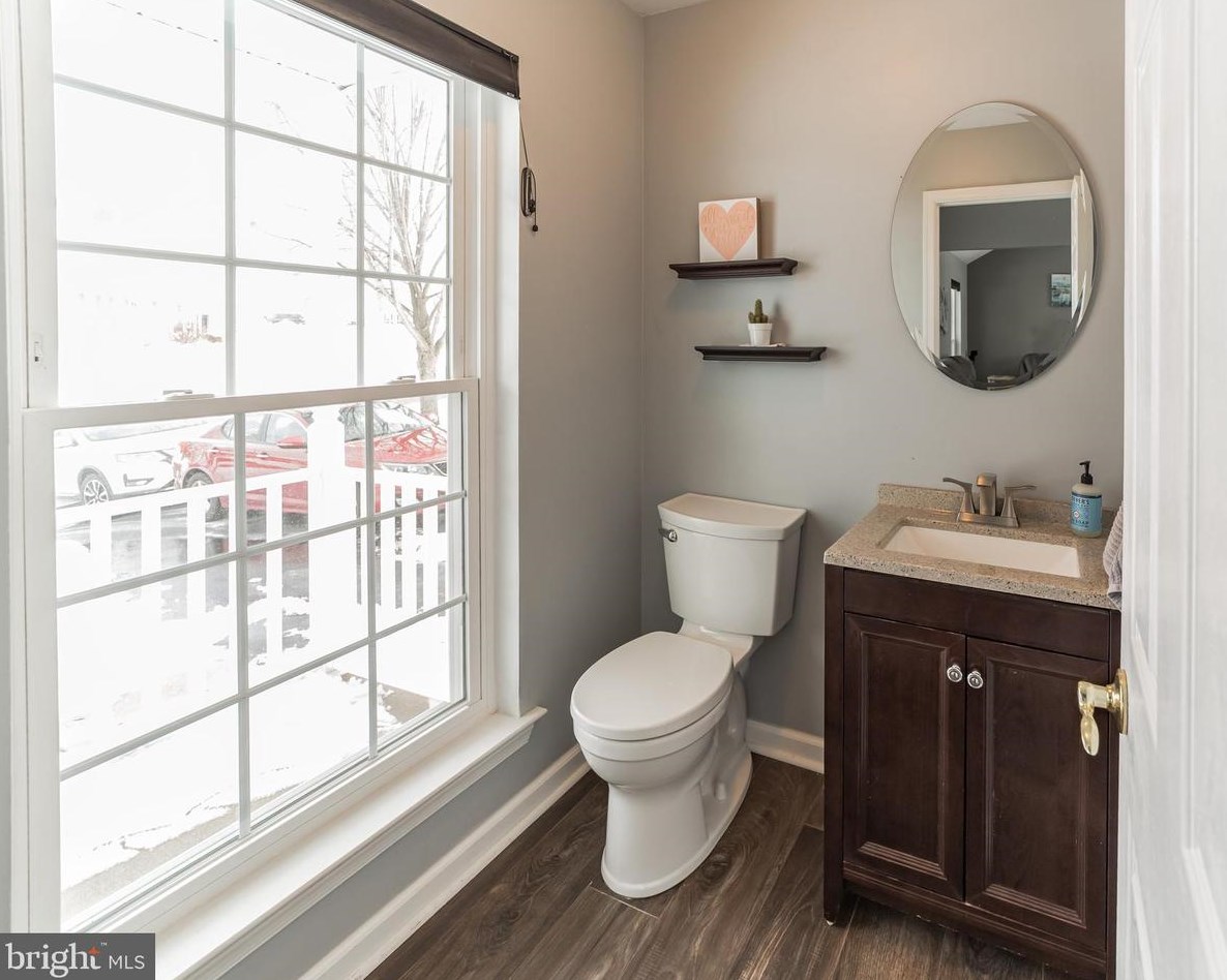 86 Pne Hurst Dr, Pottstown PA 19464-7205 exterior