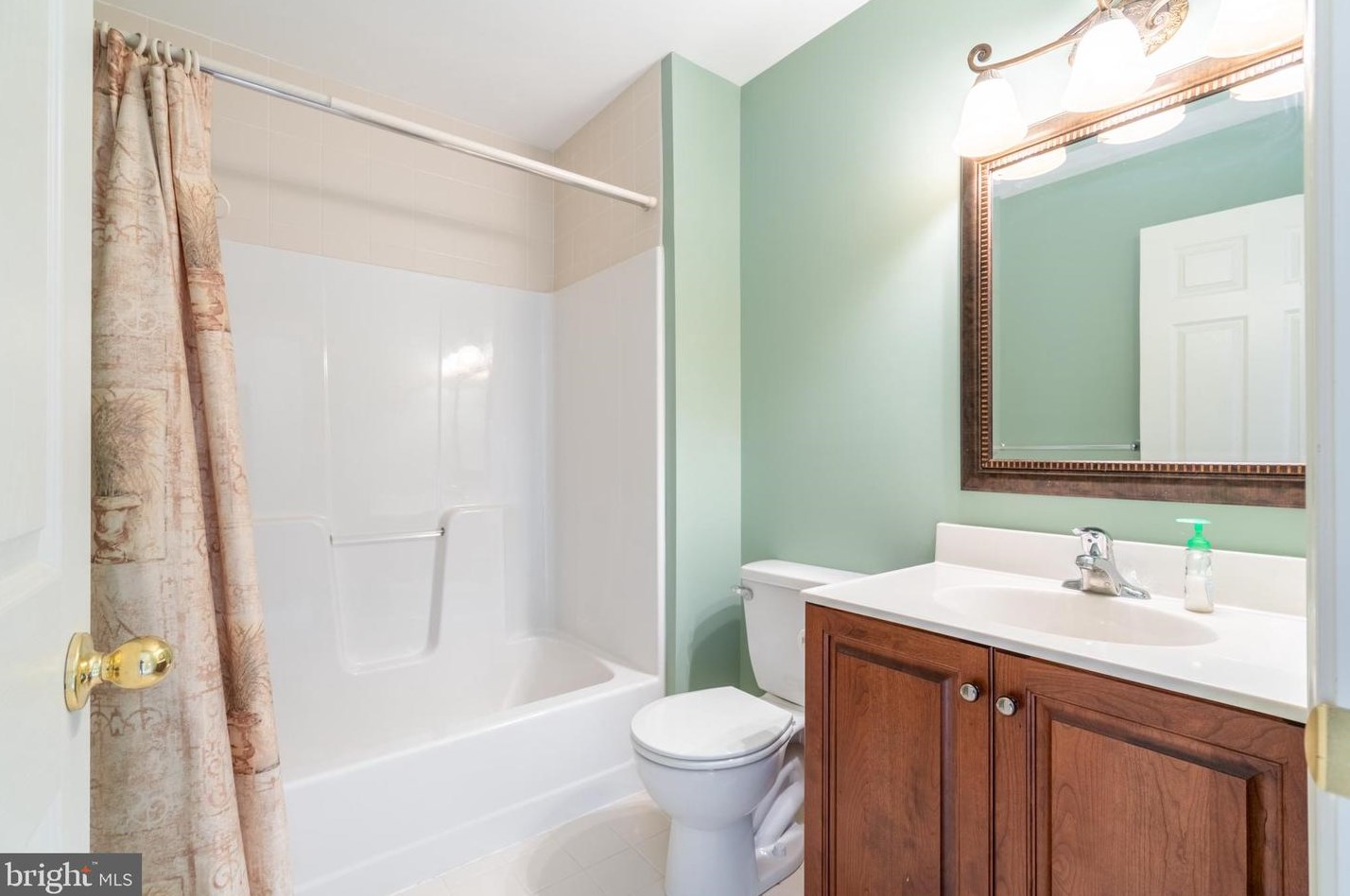 11 Arbor Cir, Colmar PA  18915-9608 exterior