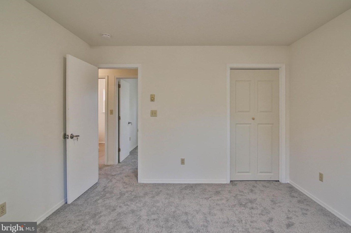 3309 Trafalgar Ave, East Stroudsburg PA  18302-8465 exterior