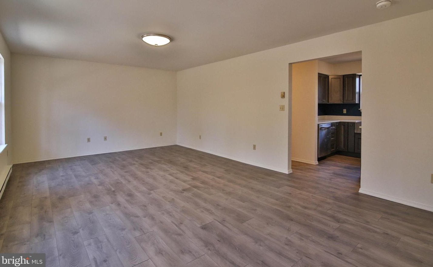 3309 Trafalgar Ave, East Stroudsburg PA  18302-8465 exterior