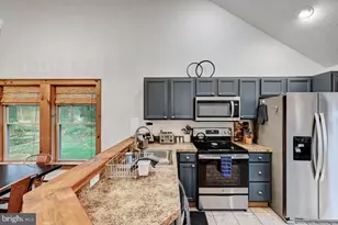 179 Hawthorne Ct, Tannersville, PA 18372 - Photo 15