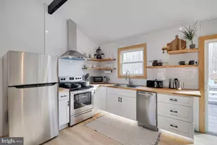 104 White Pine Dr, Pocono Lake, PA 18347 - Photo 9