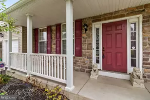 106 Daffodil Dr, East Stroudsburg, PA 18301 - Photo 5