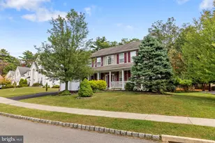 106 Daffodil Dr, East Stroudsburg, PA 18301 - Photo 1