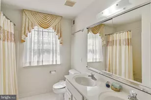 106 Daffodil Dr, East Stroudsburg, PA 18301 - Photo 33