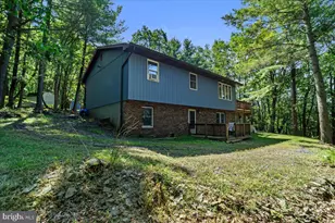 157 Viewtop Rd, Palmerton, PA 18071 - Photo 3