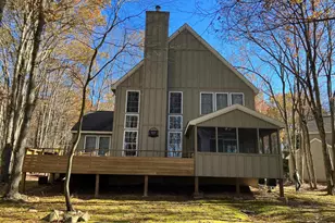 408 Gentian Ln, Pocono Pines, PA 18350 - Photo 3