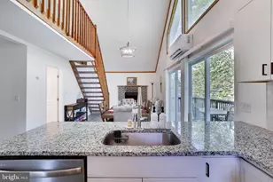 6323 Ventnor Dr, Tobyhanna, PA 18466 - Photo 5