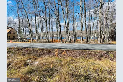 789 Waterfront Drive, Tobyhanna, PA 18466 - Photo 1