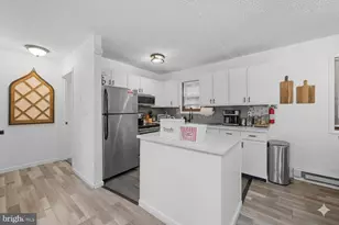 4758 Brentwood Dr, Tobyhanna, PA 18466 - Photo 5